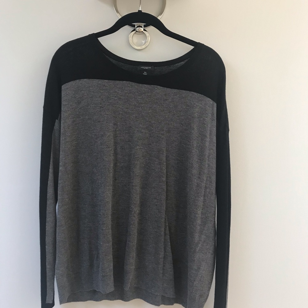 Ann Taylor Color Block Sweater. Size XS . EUC